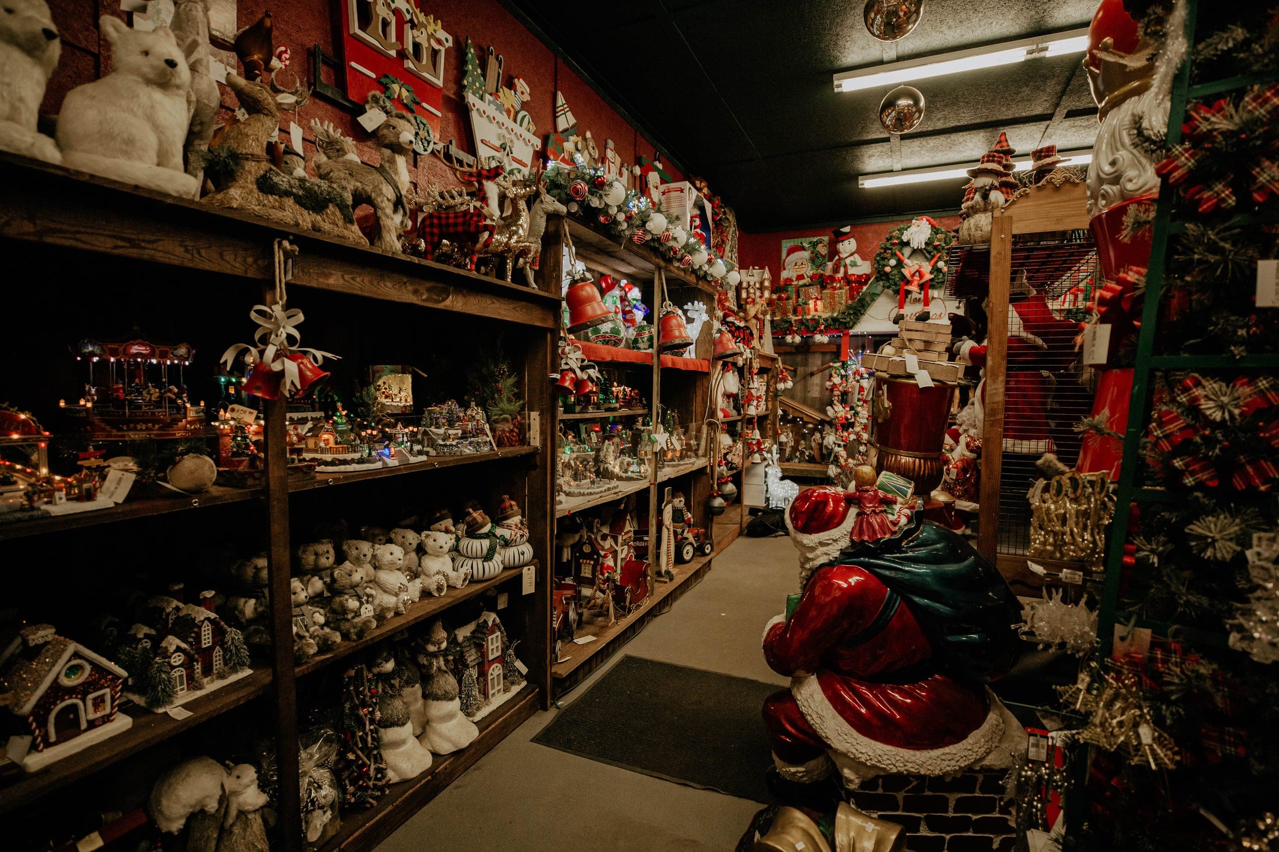 shop interior santa